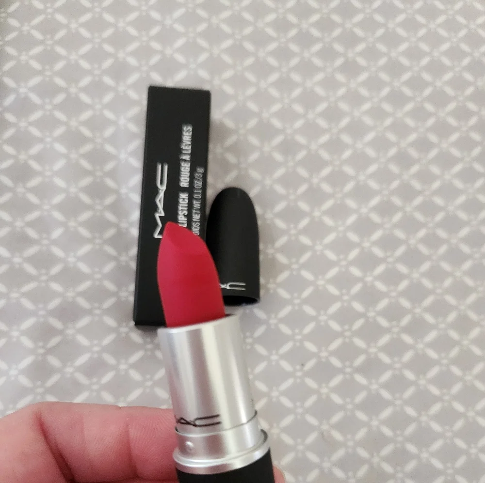 New MAC Powder Kiss Lipstick Werk Werk Werk
